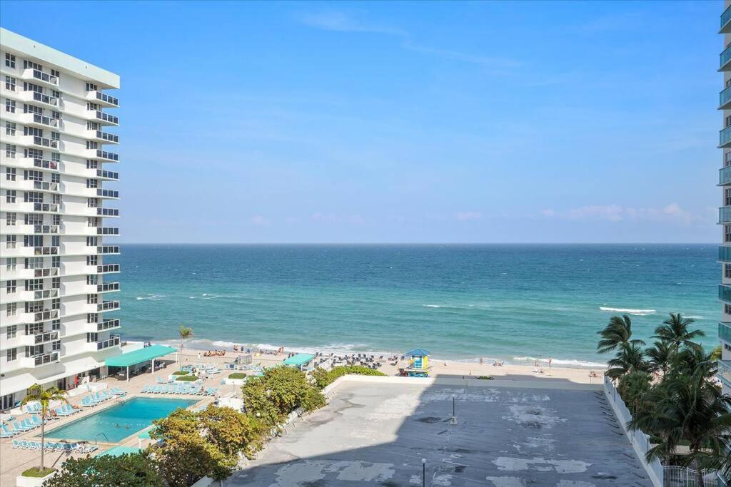 Beachfront 2 Bedroom At Tides Hollywood 8Th Floor Екстер'єр фото