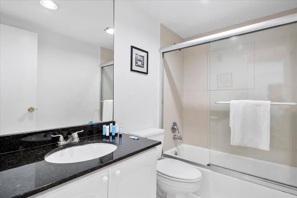 Beachfront 2 Bedroom At Tides Hollywood 8Th Floor Екстер'єр фото