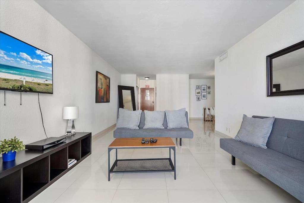 Beachfront 2 Bedroom At Tides Hollywood 8Th Floor Екстер'єр фото